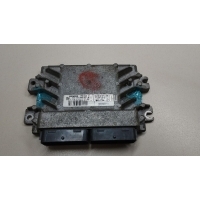 Блок управления двигателем Renault Logan (2005 - 2014) 8200661124