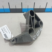 Кронштейн двигателя правый Renault Megane II (2003 - 2009) 8200437464