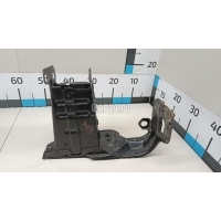 Кронштейн усилителя переднего бампера левый Mercedes Benz W203 (2000 - 2006) 2036202395