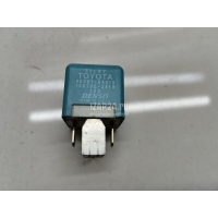 Реле Toyota Yaris (1999 - 2005) 9098704010