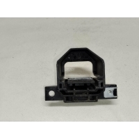 Кронштейн радиатора BMW 1-serie E87/E81 (2004 - 2011) 17117591647