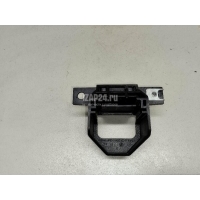 Кронштейн радиатора BMW 1-serie E87/E81 (2004 - 2011) 17117591647