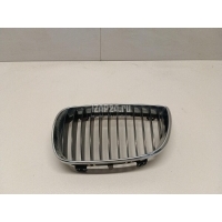 Решетка радиатора левая BMW 1-serie E87/E81 (2004 - 2011) 51137077129
