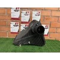 Корпус воздушного фильтра Volkswagen Touareg 2 7P0129601