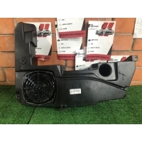Сабвуфер Audi A4 B8 8T8035382