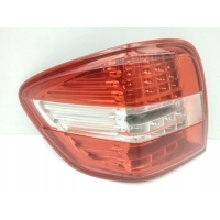 Mercedes - Benz ML W164 2010 Lewa strona Lampy tylne