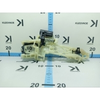 Кронштейн ручки двери Genesis GV80 JX1 2020 82665T6000