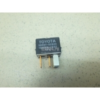 Реле Toyota IS 200/300 (1999 - 2005) 9098702020