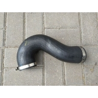 Патрубок интеркулера Volkswagen Touareg 2 2013 7P0145972D