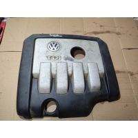 Декоративная крышка двигателя Volkswagen Passat B6 2006 03G103925BG