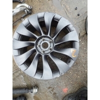 Alufelga тесла 20x9j 104426700a царапины на zdjęciach