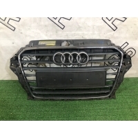 Решетка радиатора Audi A3 3 8V3853651