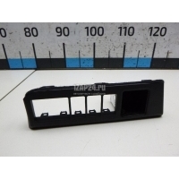 Накладка (кузов внутри) Nissan Note (E11) (2006 - 2013) 684859U100