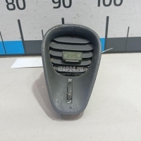 Дефлектор воздушный Renault Scenic II (2003 - 2009) 7701062424