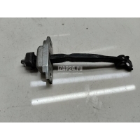Ограничитель двери Toyota Camry V40 (2006 - 2011) 6864033070