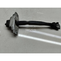 Ограничитель двери Toyota Camry V40 (2006 - 2011) 6863033070