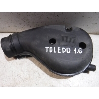 Воздухозаборник SEAT Toledo I (1991—1999) 6K0129654