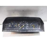 Панель приборов Mercedes-Benz 190 (W201) W201 (1982—1993) A2015437922