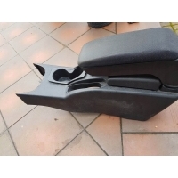 Подлокотник mitsubishi carisma рестайлинг