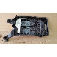 Подставка akumulatora 2q0915331 volkswagen поло 2g