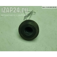 Кронштейн радиатора Volkswagen Passat B5 1998 8d0121275