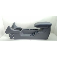 подлокотник Ford Focus 2 2006 4M5X-A04584-BAW