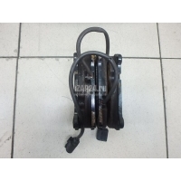 Колодки тормозные передние к-кт VAG Touareg (2002 - 2010) 7L6698151E