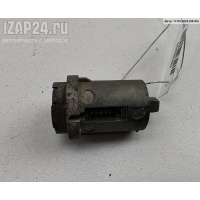 Личинка замка Лев. Ford Focus I (1998-2005) 2003