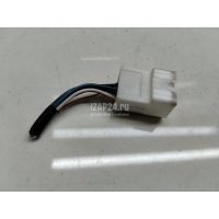 Разъем Toyota Highlander I (2001 - 2006) 9098012373