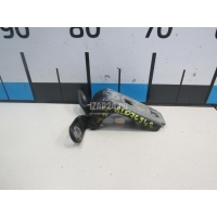 Петля двери передней GM STS (2005 - 2011) 13501711