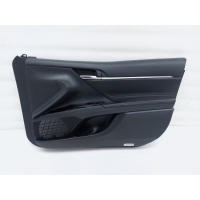 Обшивка двери Toyota Camry 70 2018 6761006R00C6, 6761006R00