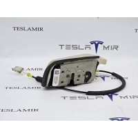 замок двери задней правой Tesla Model 3 2022 1500675-00