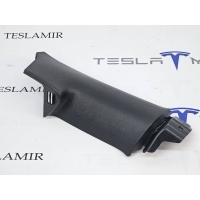 обшивка стойки правая верхняя Tesla Model 3 2022 1086277-00