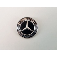 эмблема Mercedes CLA C118 A0008176203