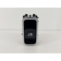 Кнопка стеклоподъёмника Mercedes CLA C118 A1679050201