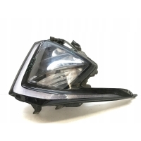 KIA SPORTAGE 5 V 21 - LAMPA PRAWA PRZÓD 92102R2000