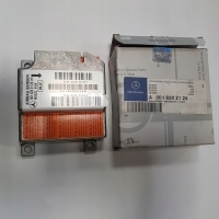 Sensor блок poduszek airbag Mercedes - Benz OE A0018202126