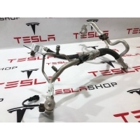 Трубка охлаждающей жидкости металлическая Tesla Model S 2016 6008481-00-A,1069094-00-B
