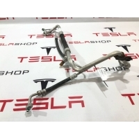 Трубка охлаждающей жидкости металлическая Tesla Model S 2016 1008515-00-B,1062583-00-C