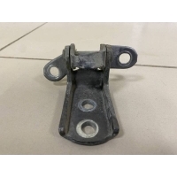 Петля двери задней правой нижняя Toyota Camry XV30 2001-2006 6877033030