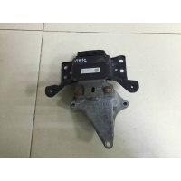 Подушка коробки передач Skoda Octavia A7 2013> 5Q0199555S, 5Q0199555BH, 1K0199117BQ, 5Q0199117C