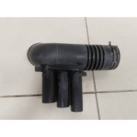 Патрубок воздухозаборника Skoda Octavia A7 2013> 04E129651C