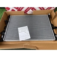 радиатор основной Ford Kuga DR 2010 1635004,1790336,8V418005DA,8V418005DB,DRM10048