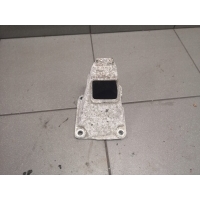 Лапа опора двигателя audi a8 d2 2.8 amx 4d0199307a