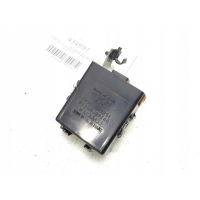 Блок toyota land cruiser j20 89769-60030 блок управления