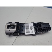 Кронштейн ручки двери Volkswagen Tiguan 2007-2016 5N0837885H