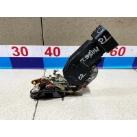 Замок двери задней левой Toyota Ipsum M10 (1995—2001) 1997 6934044010