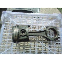 Поршень Mazda BONGO SKF2 RF0111210C