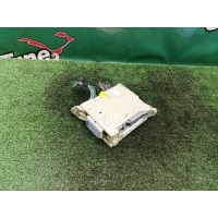 Блок реле Toyota Mark 2 82730-30633