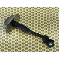 Ограничитель двери Nissan Juke F15 2014 804301KA0B